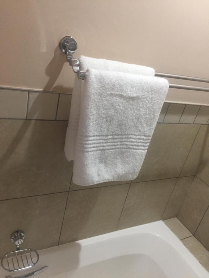 Mabungubwe Hotel Apartments - Home Away From Home Йоханнесбург Экстерьер фото