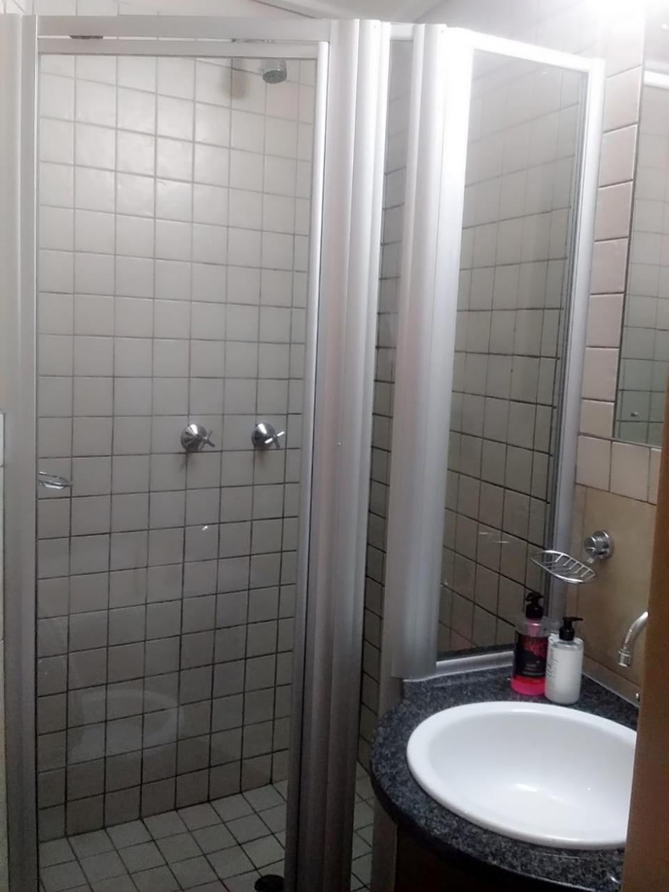 Mabungubwe Hotel Apartments - Home Away From Home Йоханнесбург Экстерьер фото
