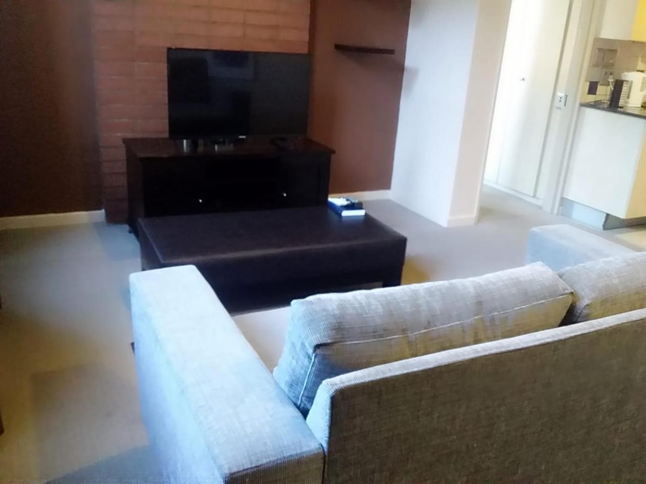 Mabungubwe Hotel Apartments - Home Away From Home Йоханнесбург Экстерьер фото